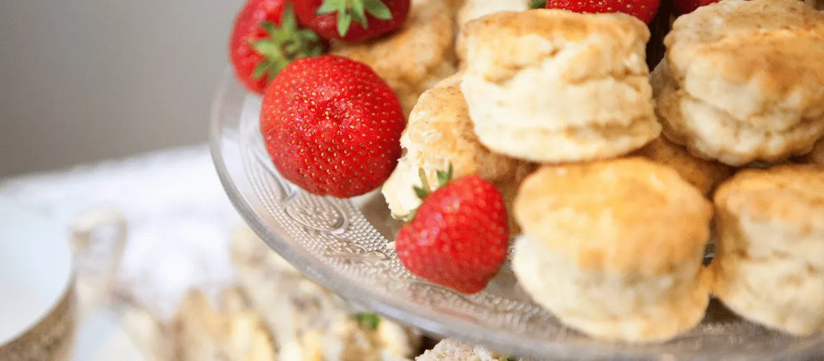 Scones with strawberries